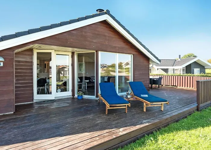 Alexis - 250m From The Sea By Interhome *